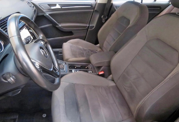 Volkswagen Golf cena 62000 przebieg: 116000, rok produkcji 2017 z Warszawa małe 137